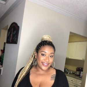 Meet your Posher, Paris